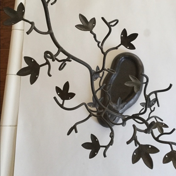 Metal jewelry hanger tree leaves - Picture 3 of 6